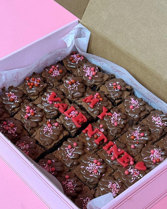 Valentine’s Day Brownie Box