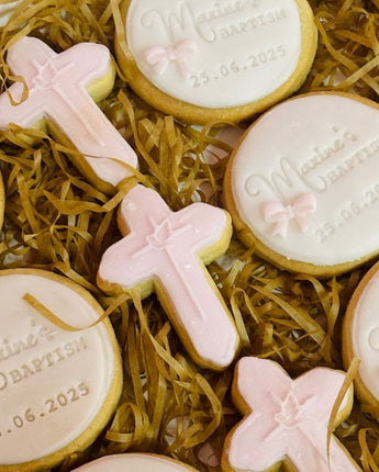 SUGAR COOKIES WITH SUGAR PASTE